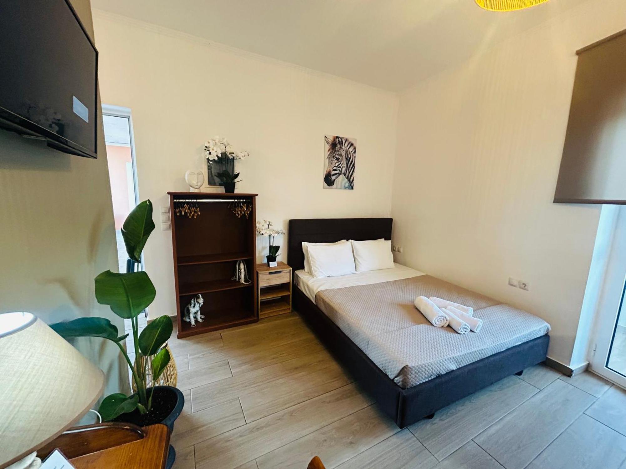 Pedro Navarino Vi Apartment *