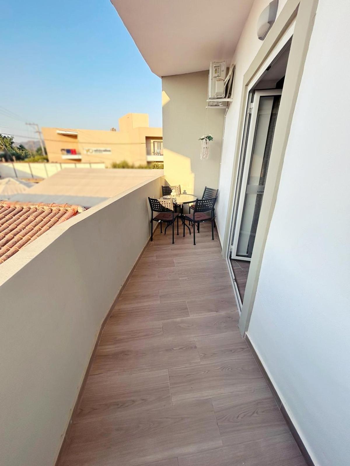 Pedro Navarino Vi Apartment